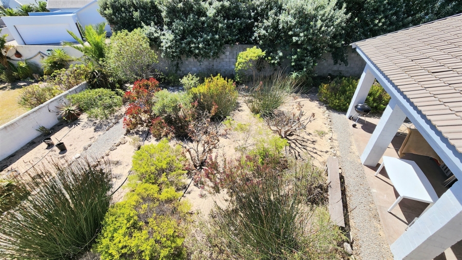 5 Bedroom Property for Sale in Country Club Western Cape